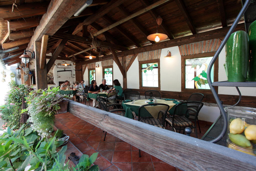 Gaestehaus Thomahan Фризах Экстерьер фото