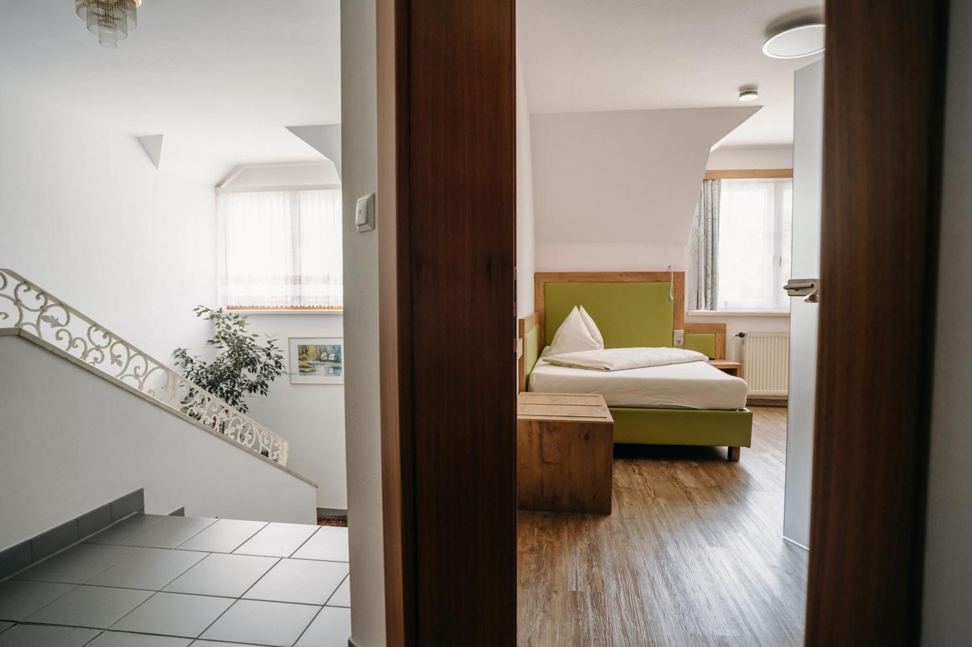 Gaestehaus Thomahan Фризах Экстерьер фото